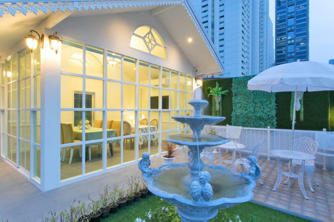Mali @Silom Boutique Hotel Банкок Екстериор снимка