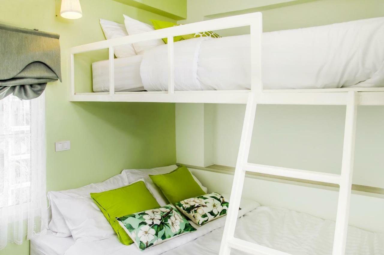 Mali @Silom Boutique Hotel Банкок Екстериор снимка
